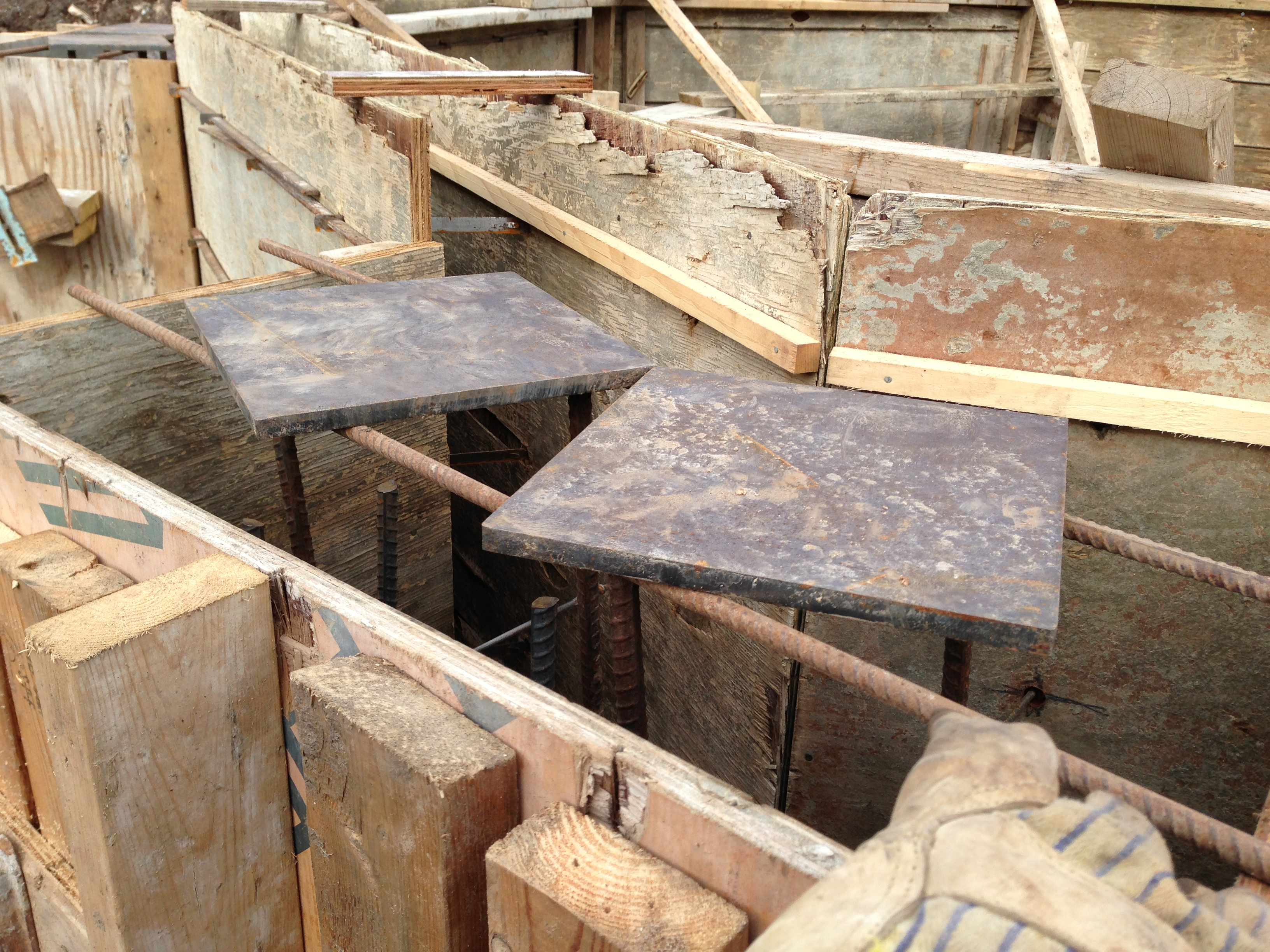 sea container cabin foundations 3 box piers with steel welding plates sea container cabin foundations 3 box piers with steel welding plates